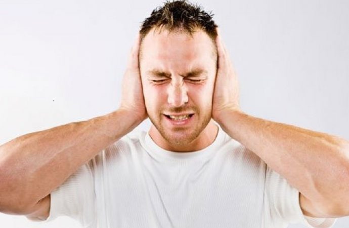 Неврит: коли йти до лікаря за болю в м’язах і шуму у вухах