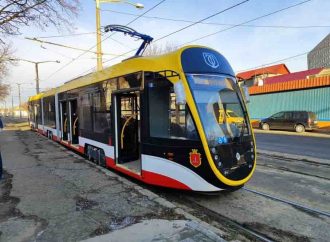 Новейший трамвай-великан уже на улицах Одессы