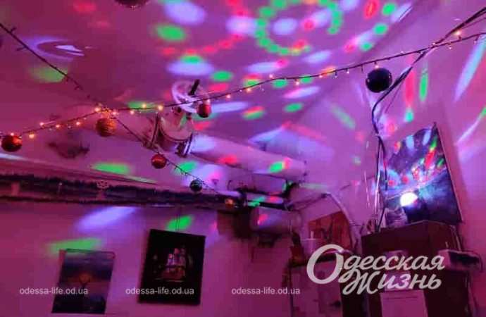 Цветомузыка в одесском бомбоубежище