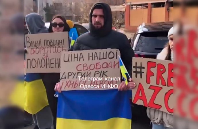 “Полон вбиває”: в Одесі відбулась акція на підтримку військовополонених (відео)