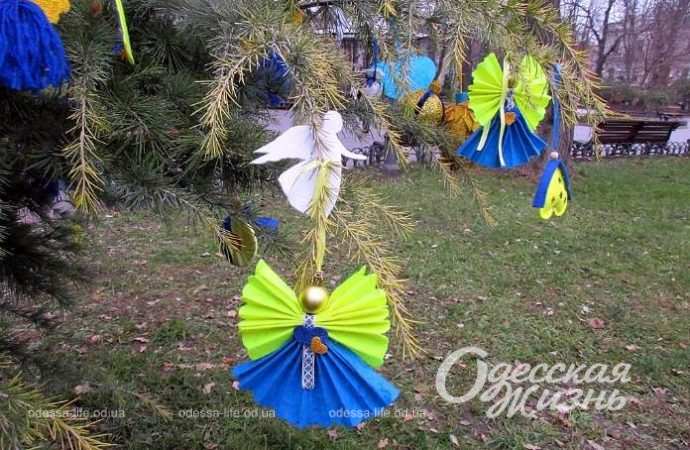 Елки в Горсаду. Котова