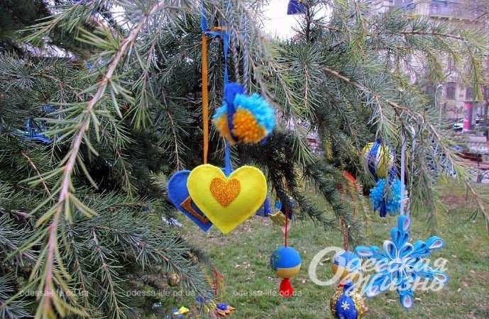 Елки в Горсаду. Котова