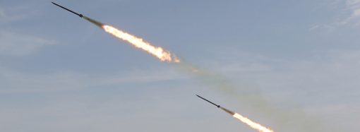 В Одессе прогремели взрывы: город отбивает ракетную атаку (ОБНОВЛЕНО)