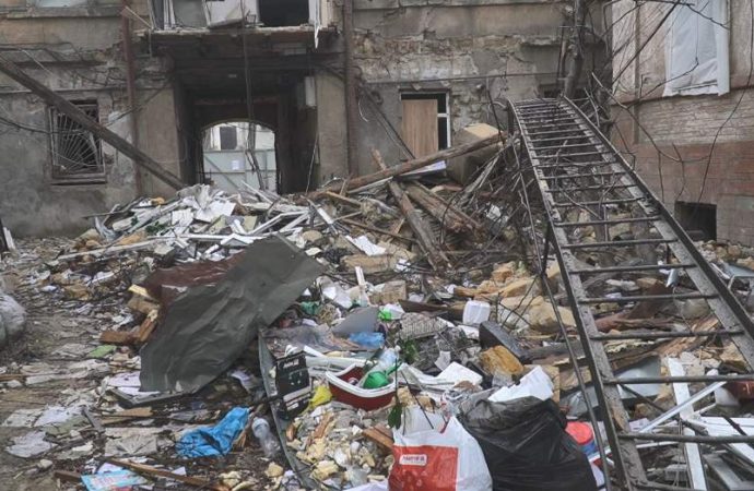 Зруйнований ракетою будинок на Картамишівській, 14 в Одесі