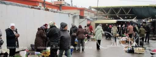 Цены на Привозе 19 января: мега-ребрышки и Анна с лимонами (фоторепортаж)