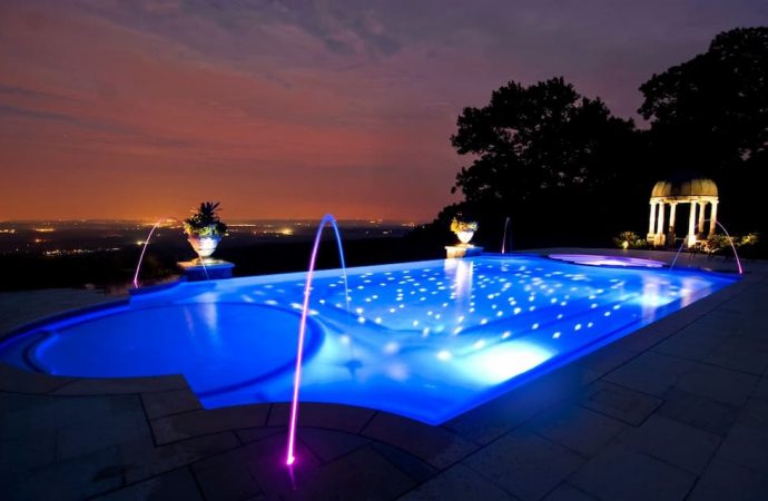 Оптимальный выбор освещения для бассейна