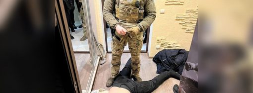 В Одессе задержали Романа Гринкевича — подозреваемого в закупке некачественной одежды военным