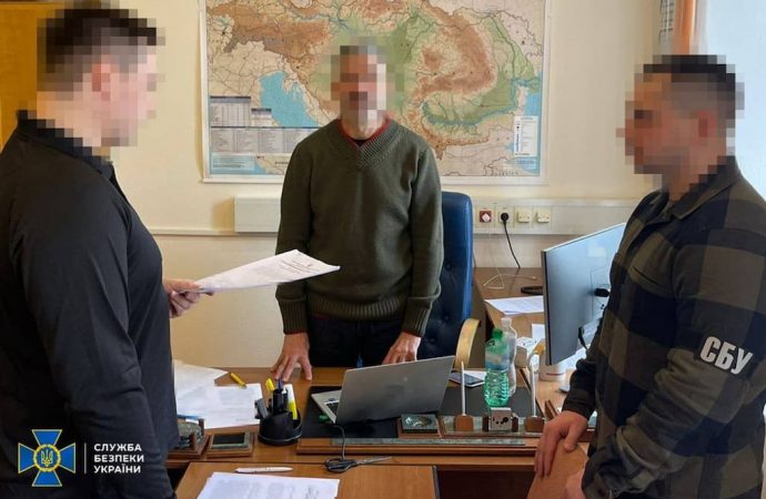 Двух экс-депутатов Одесского облсовета подозревают в хищении более 30 государственных судов