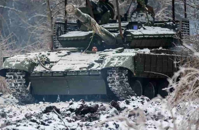 Война, день 690: украинкие защитники сдерживают врага на разных направлениях
