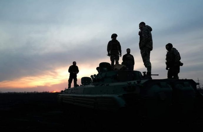 Война, день 733-й: российские террористы снова расстреляли украинских военных
