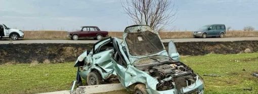 Зіткнення з фурою і стовпом: унаслідок двох аварій на Одещині є загиблі та постраждалі
