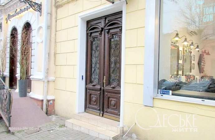 Двери одесского дома Кречмара