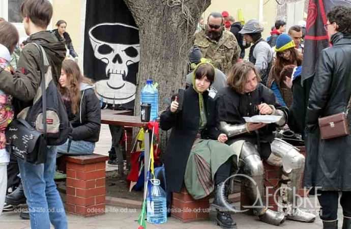 Праздник во дворе одесской Кирхи14
