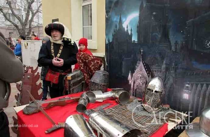 Праздник во дворе одесской Кирхи19