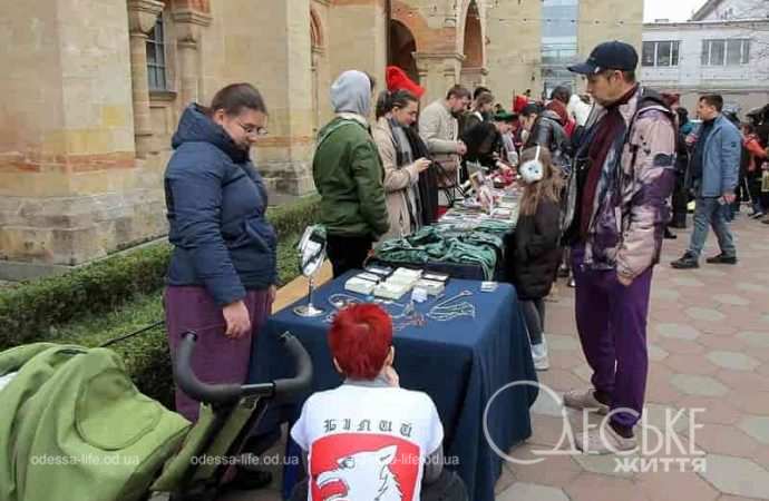 Праздник во дворе одесской Кирхи20