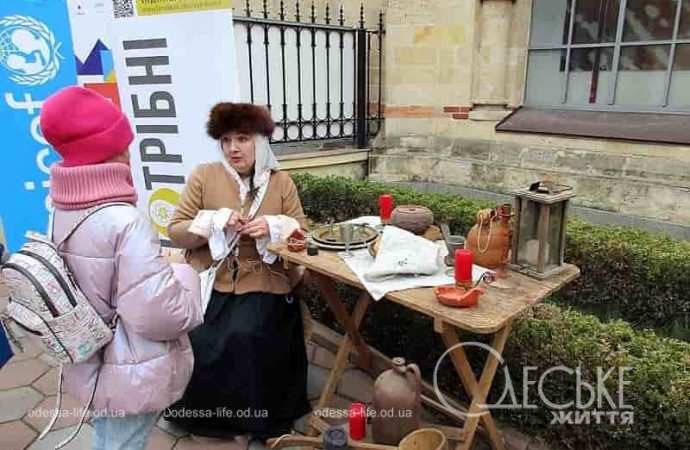 Праздник во дворе одесской Кирхи4