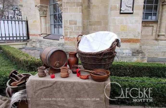 Праздник во дворе одесской Кирхи5