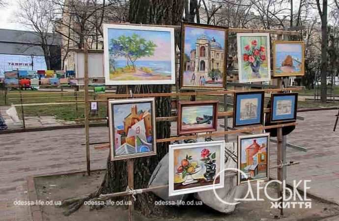 День влюбленных в Одессе: картины на Соборке