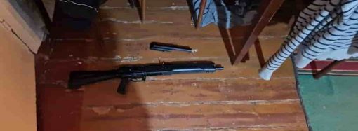 Житель Овідіополя влаштував стрілянину з рушниці на вулиці: які наслідки (відео)