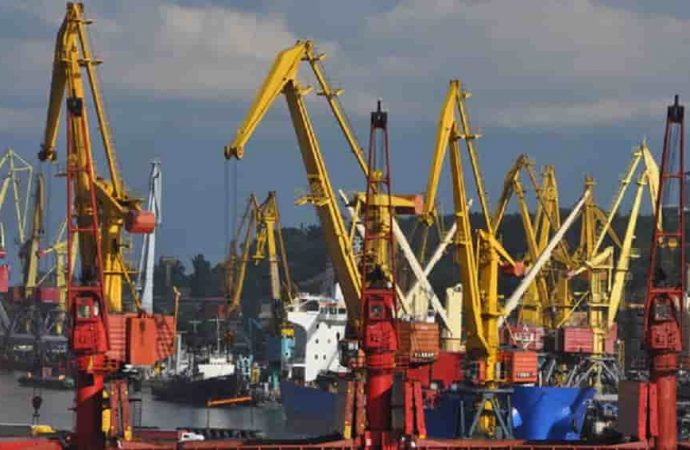Ждем контейнеровозы: порты Большой Одессы могут возобновить полноценную работу