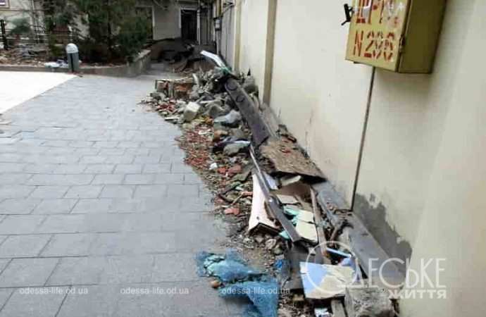 Разрушенные дома в Одессе