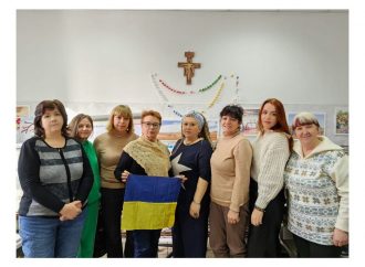 «Нас б’ють, а ми літаємо»: як допомогає українцям в Румунії психолог з Одеси