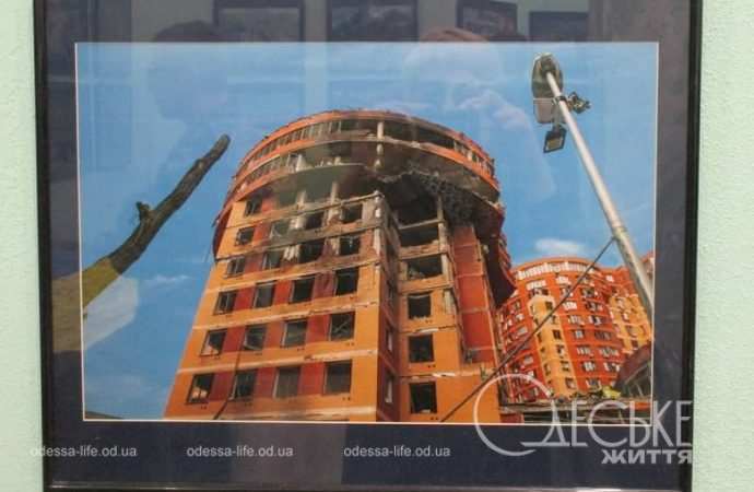 Фотовыставка Бориса Бухмана в Одессе, после прилет в бизнес-центр