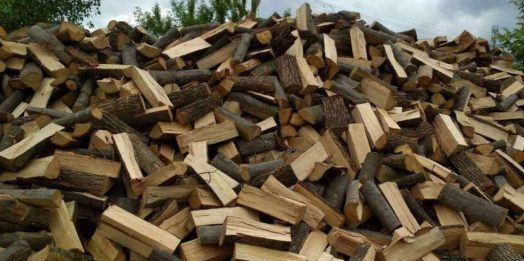 Дорогоцінне опалення: де взяти дрова та чому немає пільг для переселенців