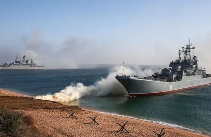 Война, день 711: ВСУ отрезали флот оккупантов от запасов ракет в Севастополе
