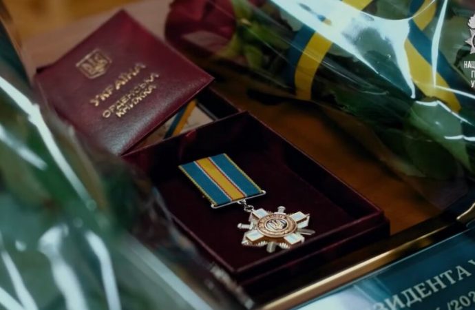 В Одесской области семьям погибших нацгвардейцев вручили награды «За мужество»