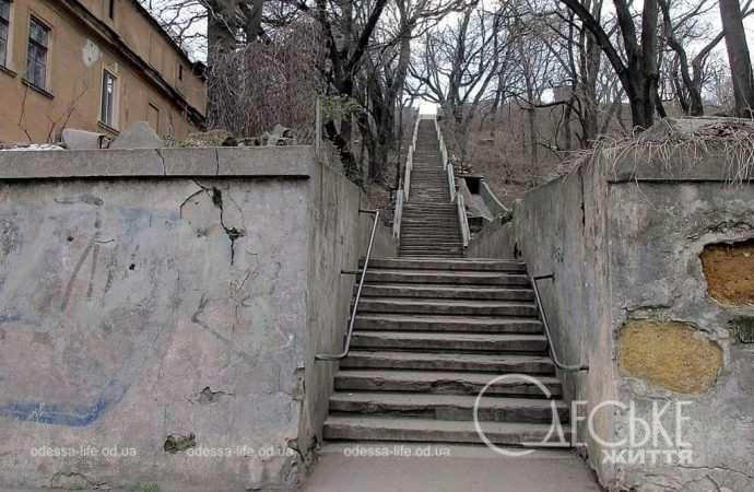 Містично-загадкові одеські сходи-гігант: що не так зі старовинним фото?
