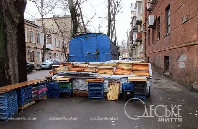 Март в Одессе, после дождя