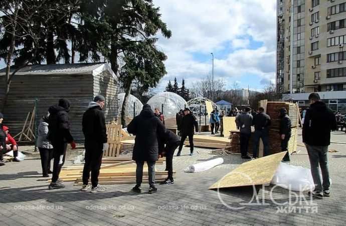 У Дворца спорта в Одессе, 26 марта 2024