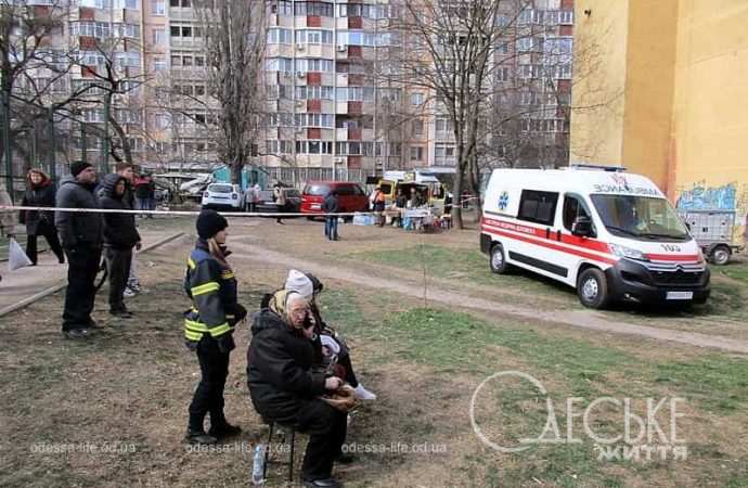На месте трагедии в Одессе, скорая