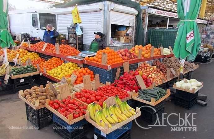 овощи и фрукты на Привозе