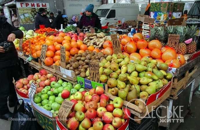 Привоз: фруктовый ассортимент