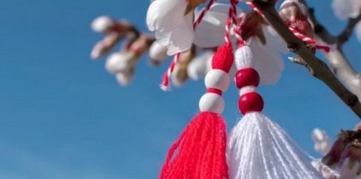 Мартеницы — что символизируют эти бело-красные весенние обереги