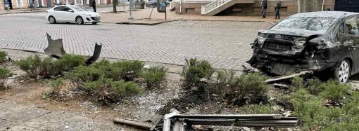 В Одессе «хюндай» сбил девочку на тротуаре: ребенок получил тяжелые травмы