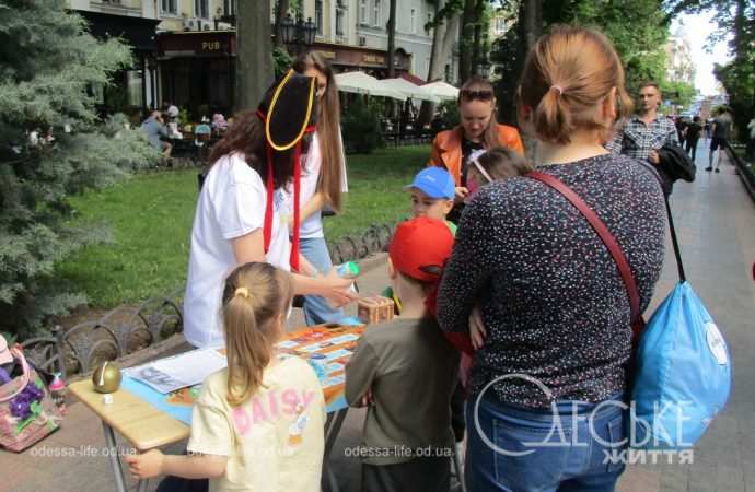 Фестиваль в Горсаду, книжные новинки