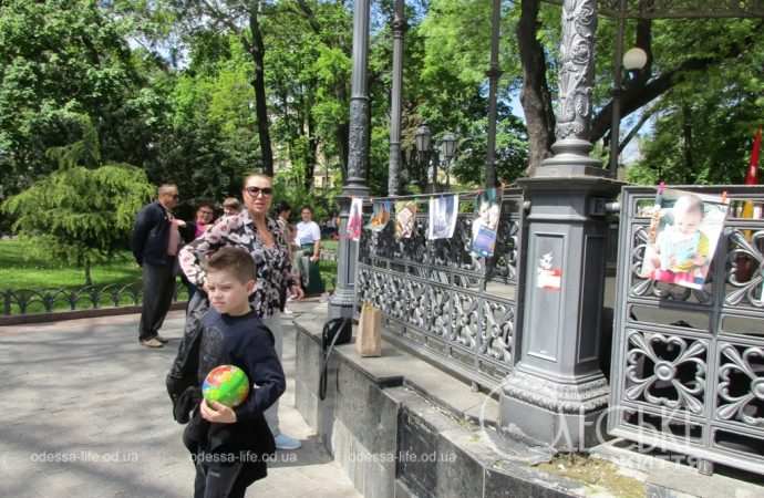 Фестиваль в Горсаду, у Ротонды