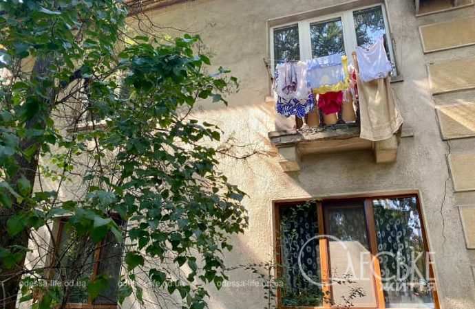 Улица Одесская в Ужгороде, окна