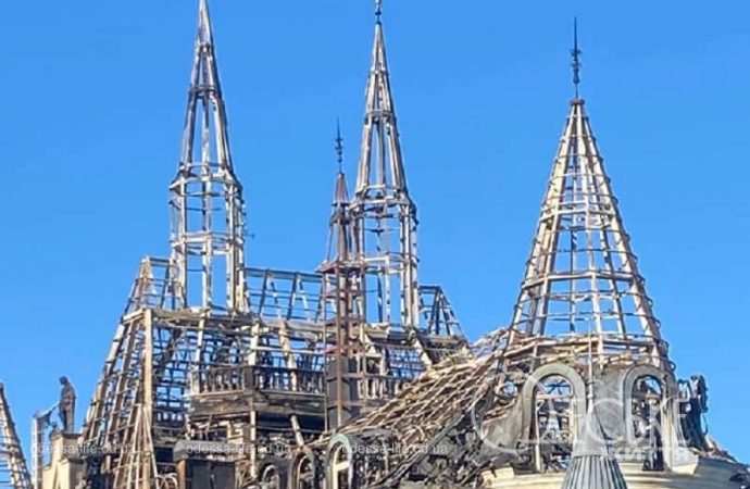 "Замок Гарри Поттера" после обстрела