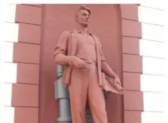 В Одесі приберуть скульптуру навпроти Оперного, демонтують і змінять інші пам’ятники