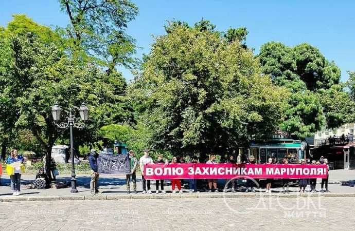 Акция в защиту военнопленных в Одессе14