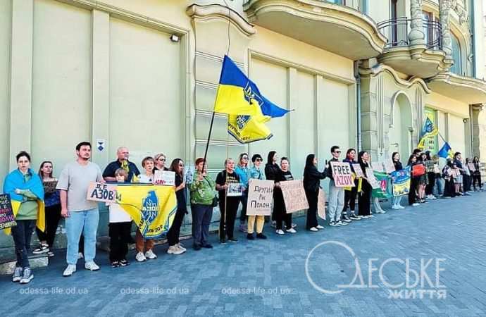 Акция в защиту военнопленных в Одессе9