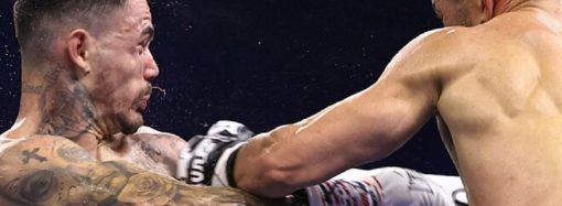 Боксер Василий Ломаченко нокаутировал австралийца и стал чемпионом мира