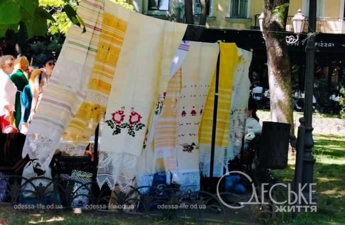 Фестиваль болгарской культуры в одесском Горсаду, предметы быта