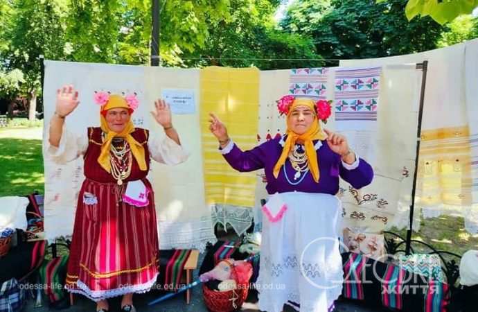 Фестиваль болгарской культуры в одесском Горсаду, бабушки