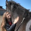 В Одессе лечат людей с помощью лошадей: как работает иппотерапия? (Видео)