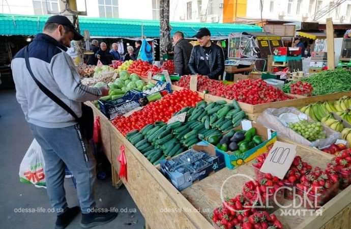На Привозе в мае8